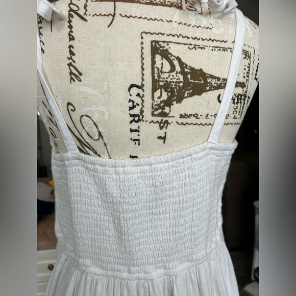 Hollister White Mini Ruffled Linen Blend Sundress size Large - Picture 4 of 9